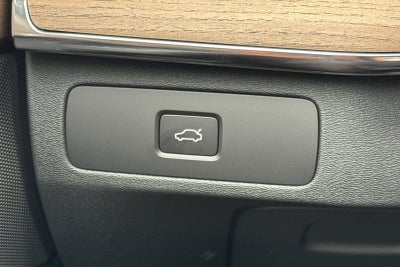 2026 Volvo XC90 B5 Plus