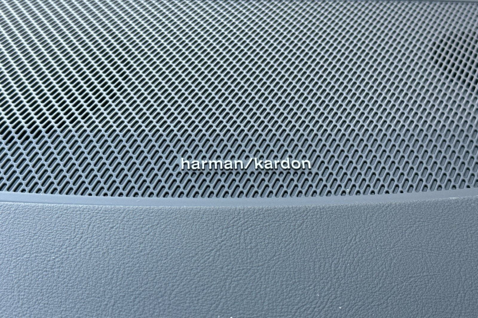 2026 Volvo XC90 B5 Plus