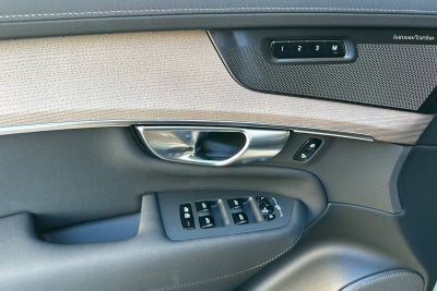 2026 Volvo XC90 B5 Plus