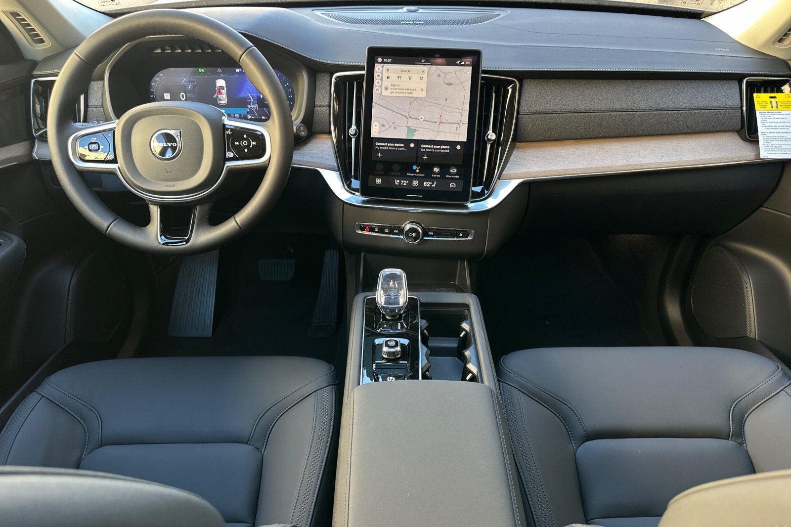 2026 Volvo XC90 B5 Plus