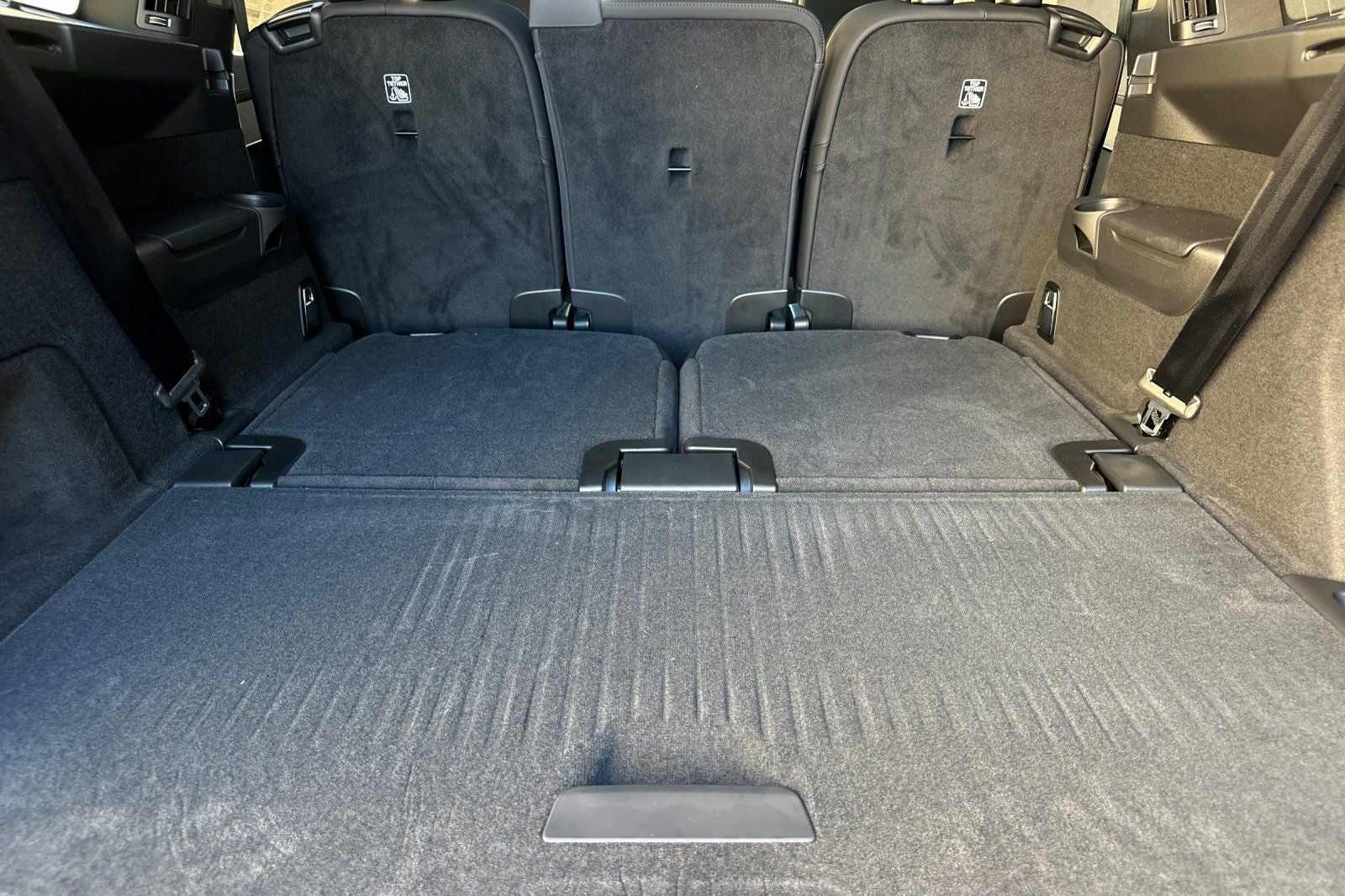 2026 Volvo XC90 B5 Plus