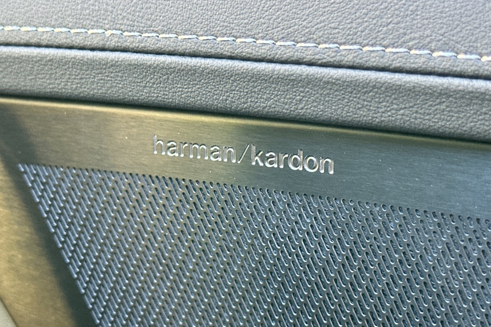 2026 Volvo XC90 B5 Plus