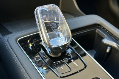 2026 Volvo XC90 B5 Plus