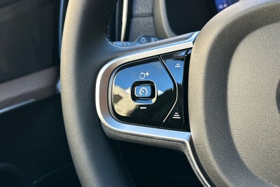 2026 Volvo XC90 B5 Plus