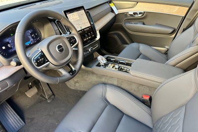 2026 Volvo XC90 B5 Plus