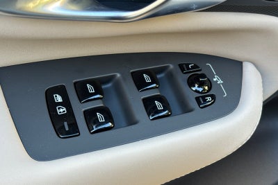 2026 Volvo XC90 B5 Plus