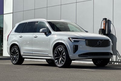 2026 Volvo XC90 B5 Plus