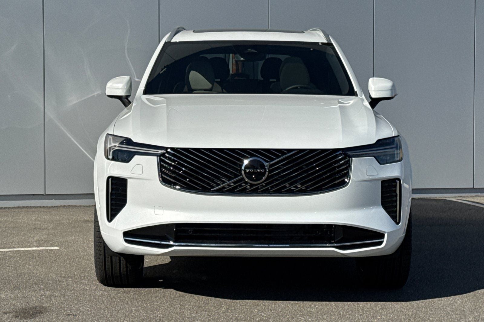 2026 Volvo XC90 B5 Plus