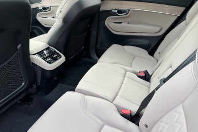 2026 Volvo XC90 B5 Plus