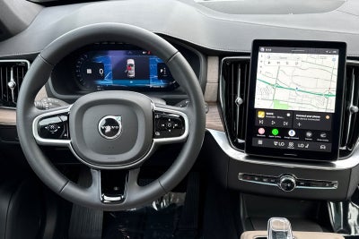 2026 Volvo XC90 B5 Plus