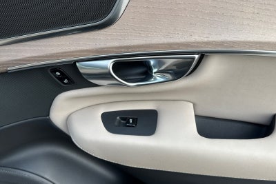 2026 Volvo XC90 B5 Plus