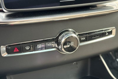 2026 Volvo XC90 B5 Plus