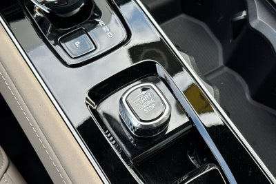 2026 Volvo XC90 B5 Plus