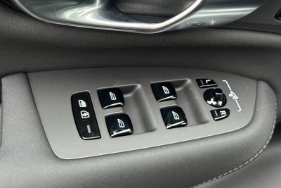 2026 Volvo XC90 B5 Plus