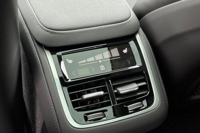 2026 Volvo XC90 B5 Plus
