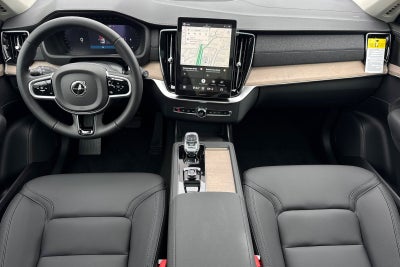2026 Volvo XC90 B5 Plus