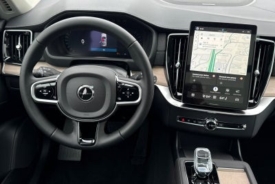 2026 Volvo XC90 B5 Plus