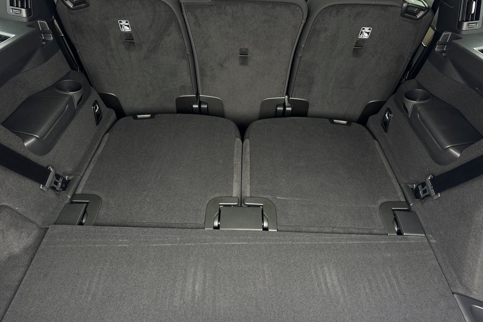 2026 Volvo XC90 B5 Plus