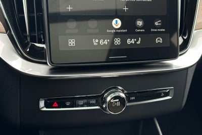 2026 Volvo XC90 B5 Plus