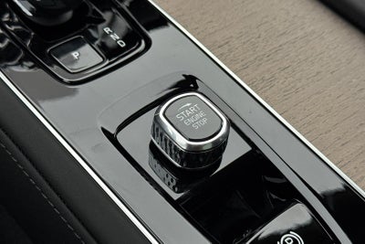 2026 Volvo XC90 B5 Plus