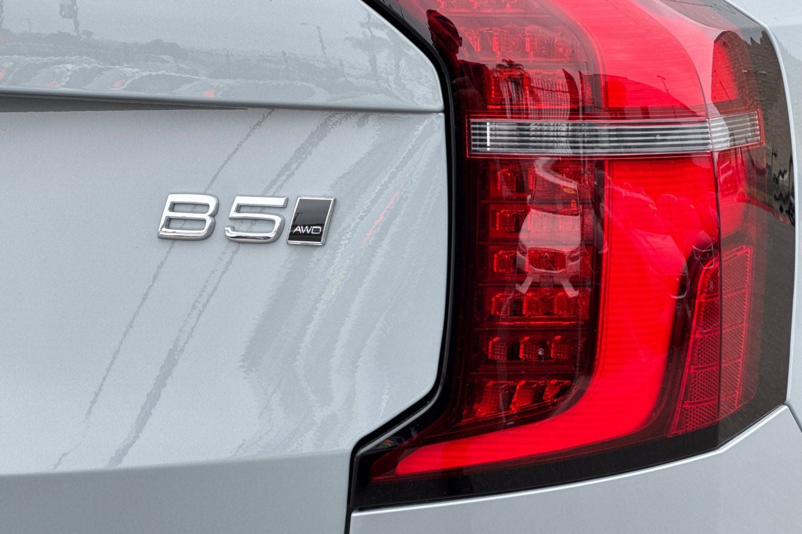 2026 Volvo XC90 B5 Plus