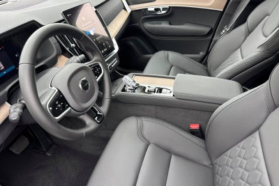 2026 Volvo XC90 B5 Plus