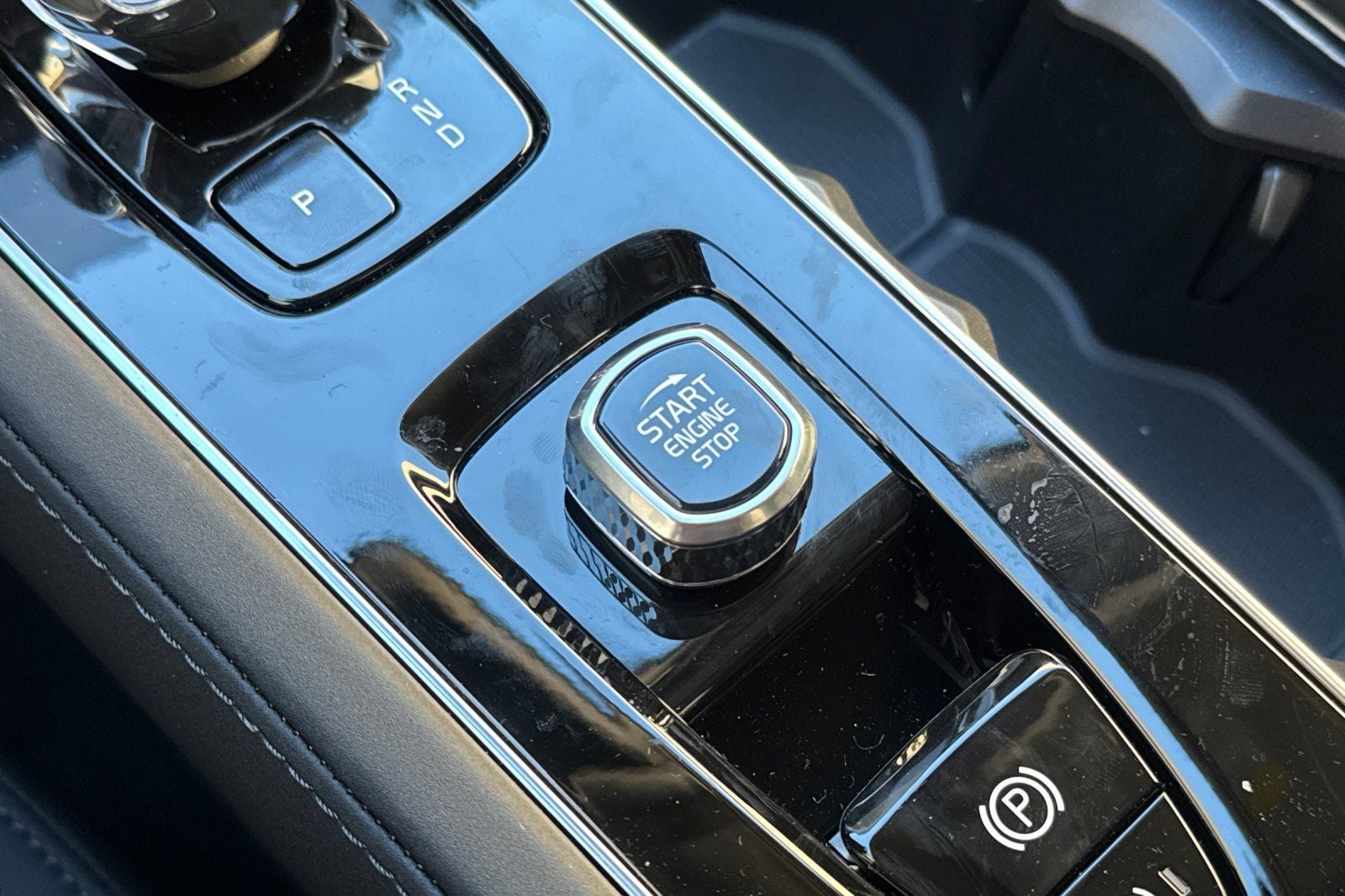 2026 Volvo XC90 B5 Plus