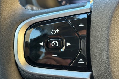 2026 Volvo XC90 B5 Plus