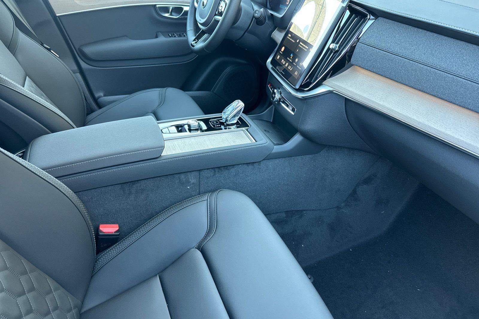 2026 Volvo XC90 B5 Core