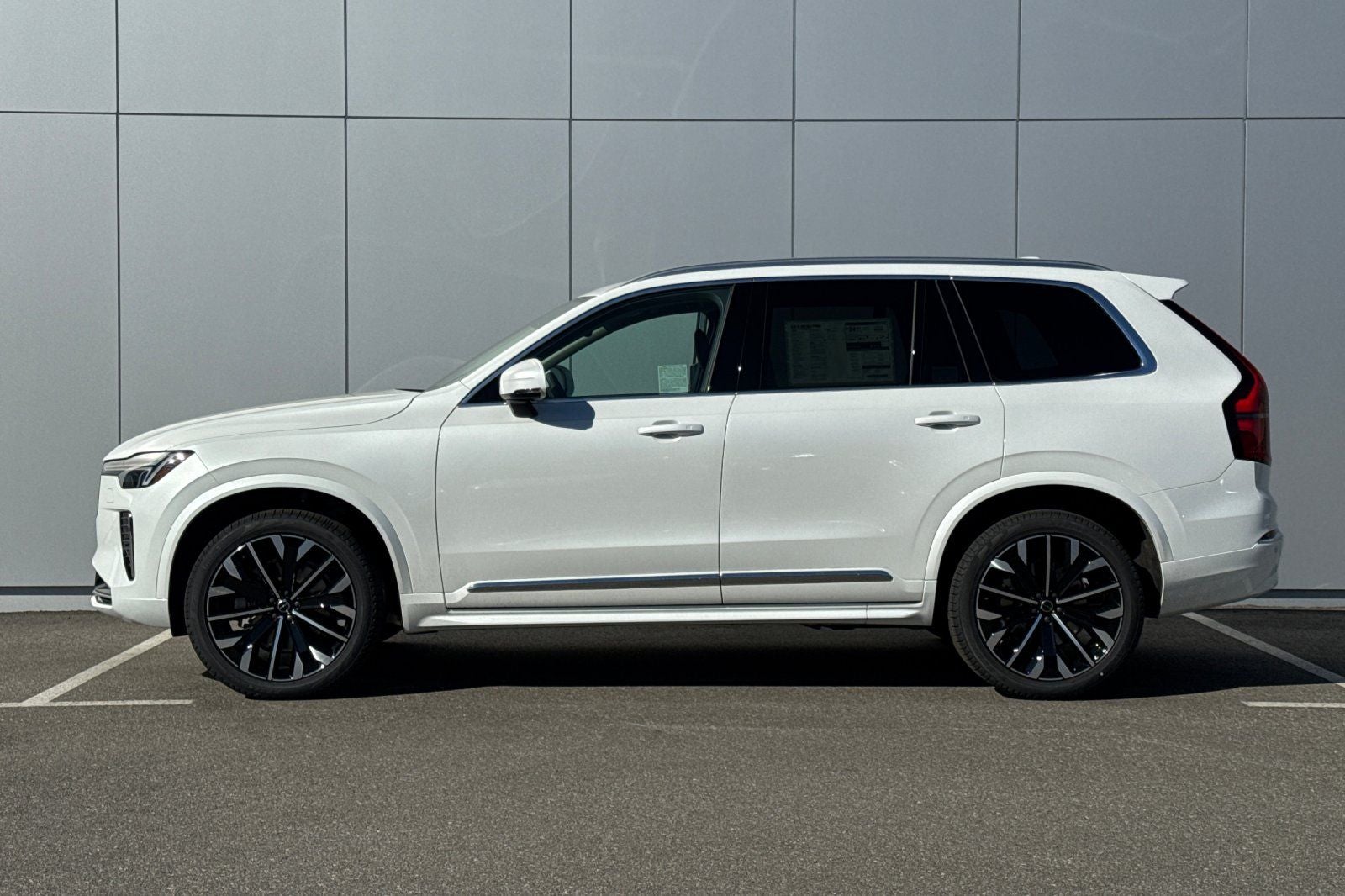 2026 Volvo XC90 B5 Core