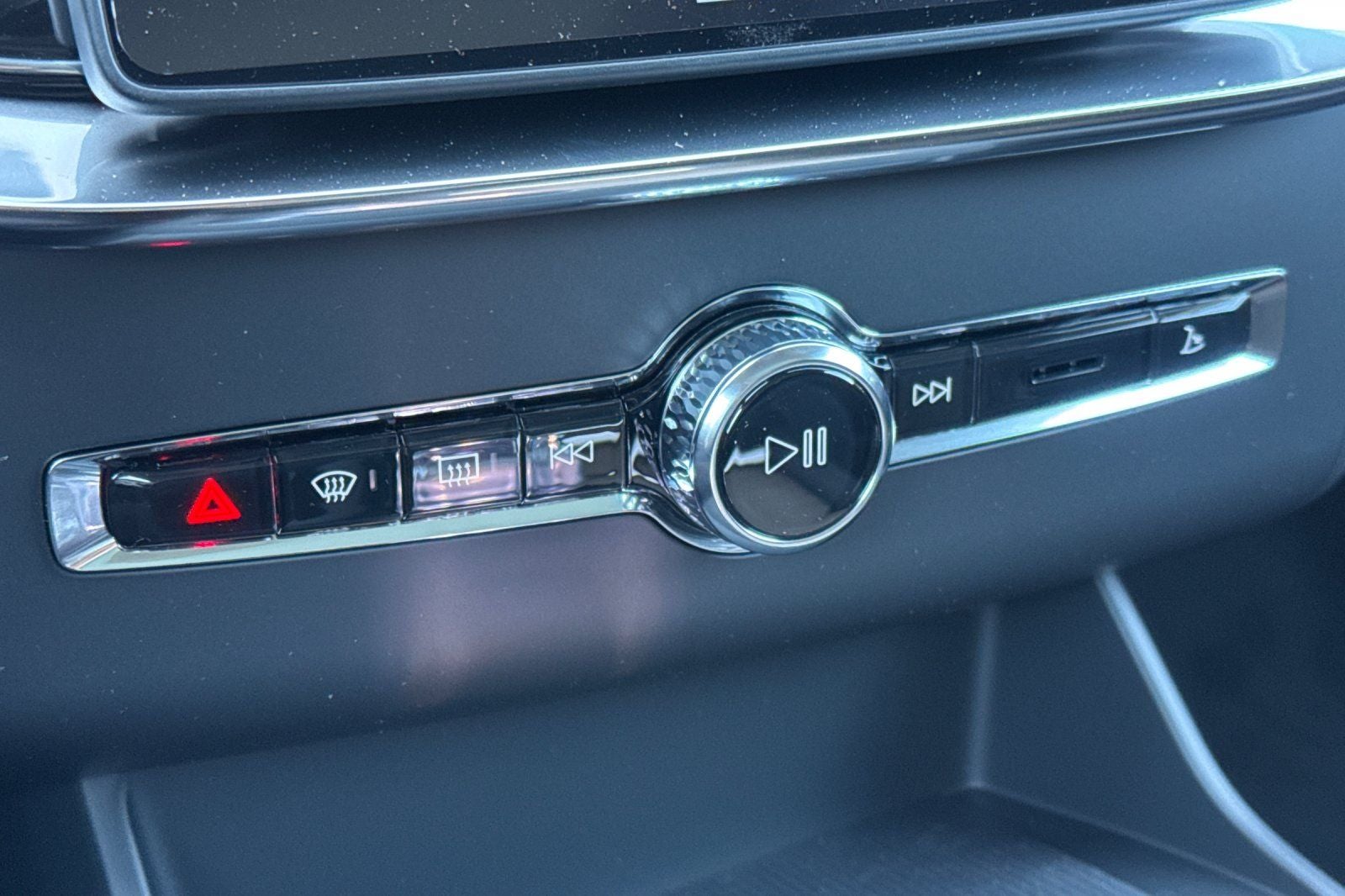 2026 Volvo XC90 B5 Core