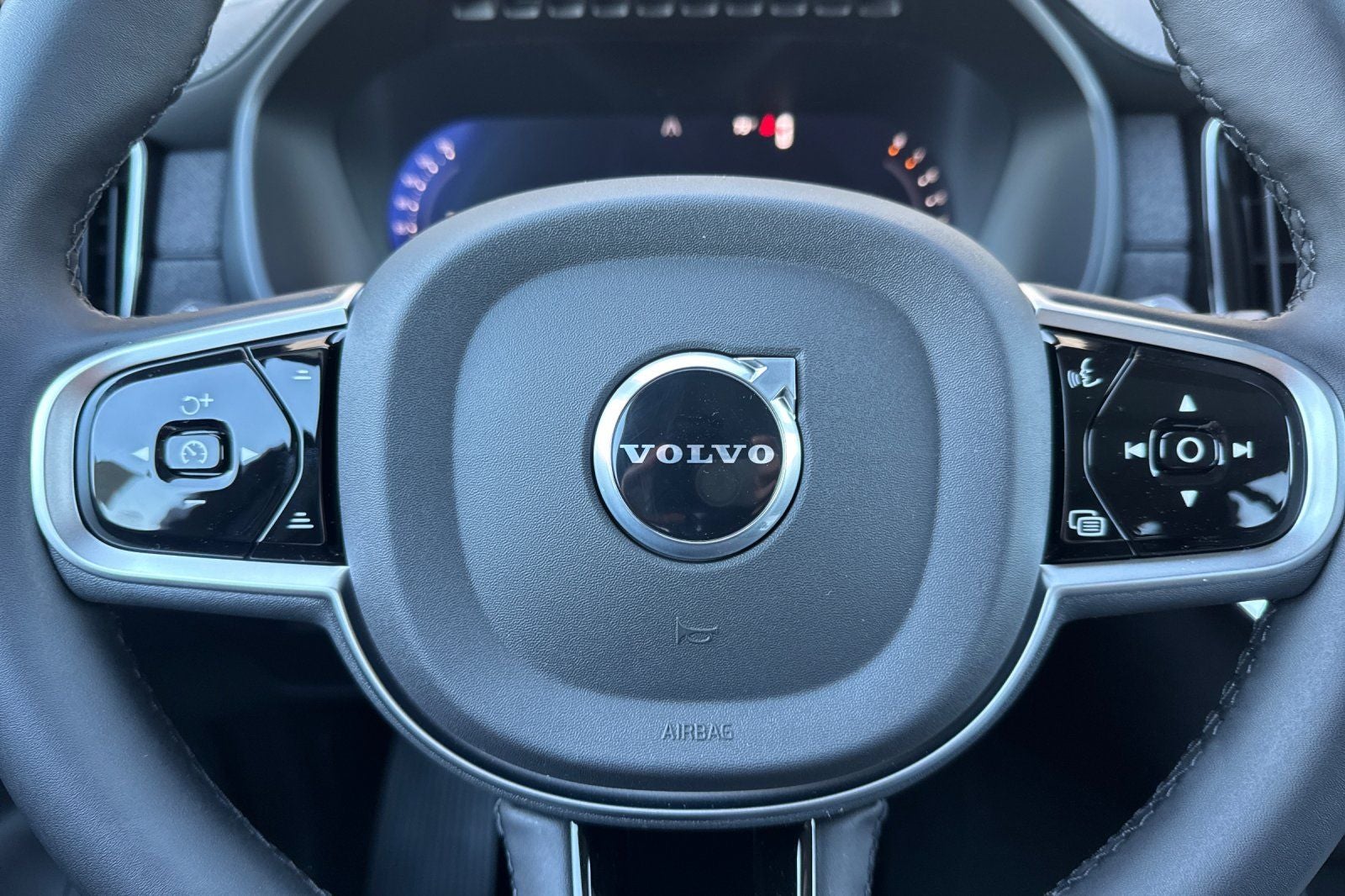 2026 Volvo XC90 B5 Core