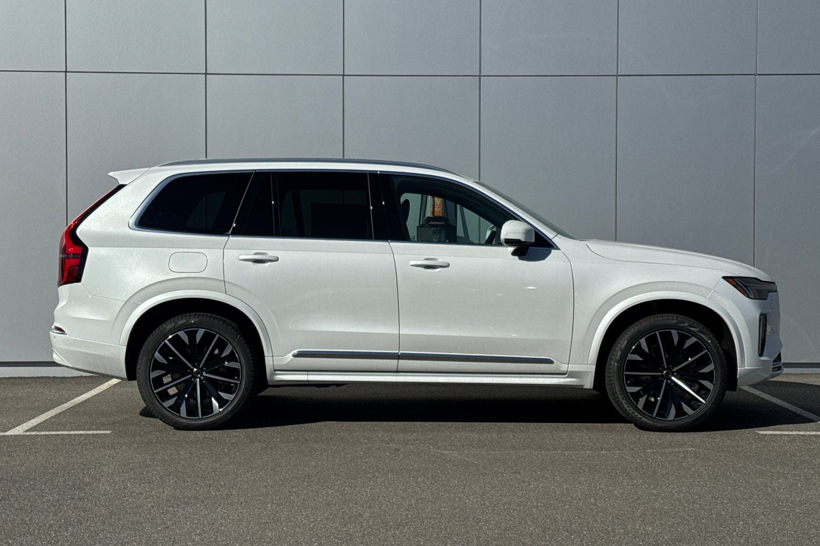 2026 Volvo XC90 B5 Core
