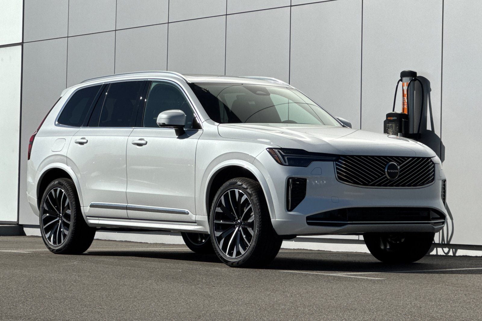 2026 Volvo XC90 B5 Core