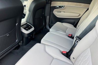 2026 Volvo XC90 B5 Core