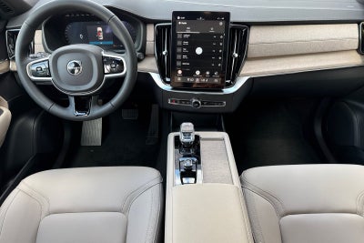 2026 Volvo XC90 B5 Core