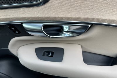 2026 Volvo XC90 B5 Core