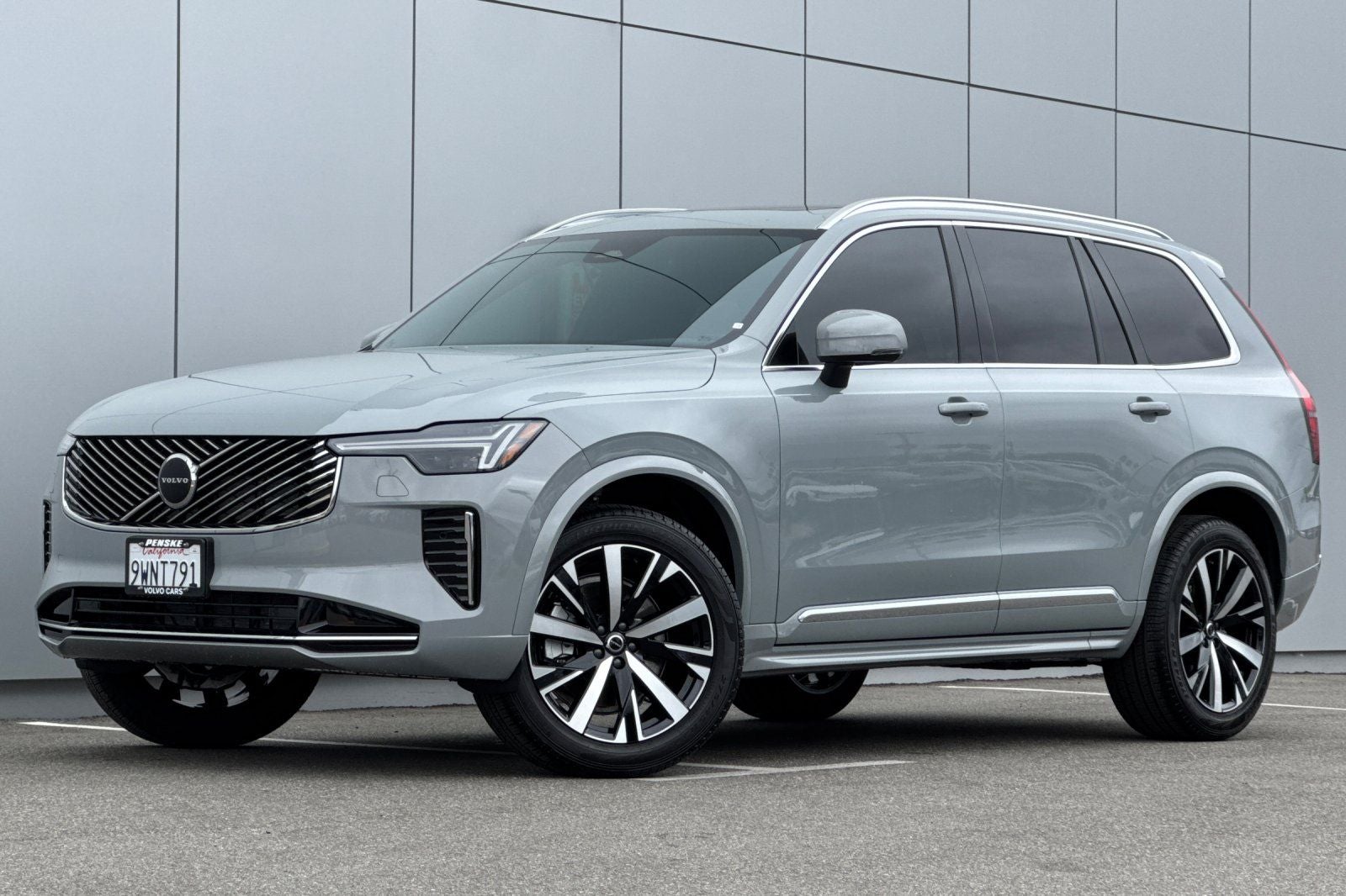 2026 Volvo XC90 B5 Core Bright 4WD's photo