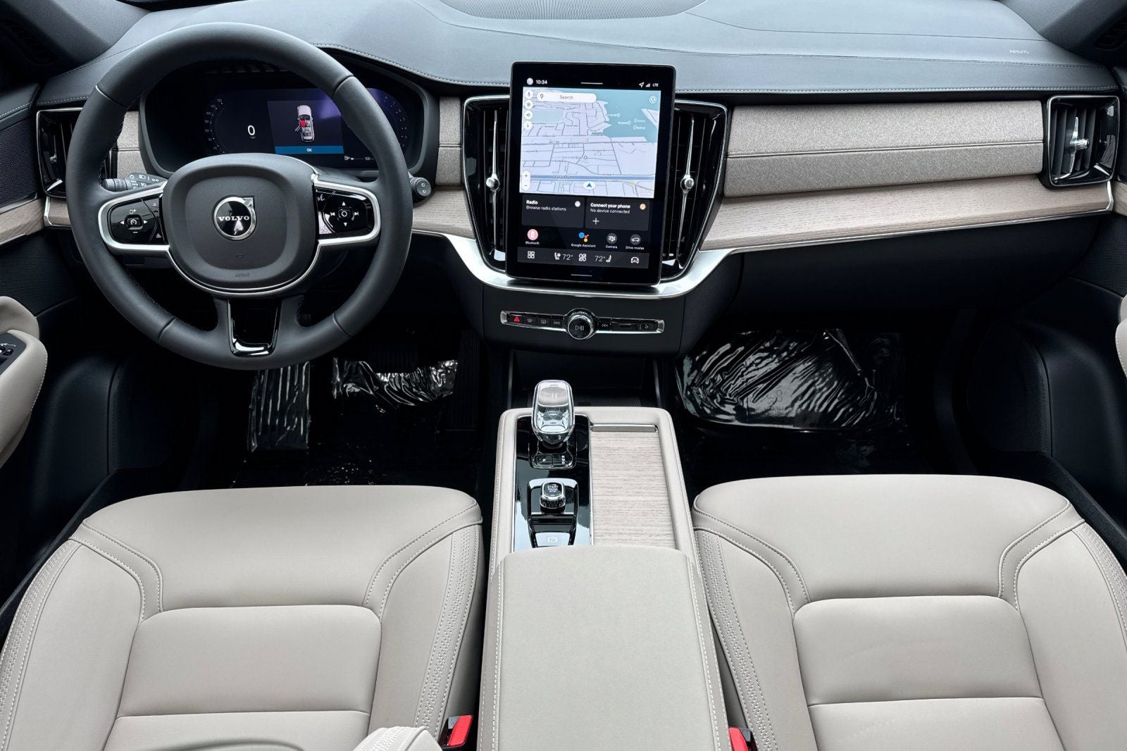 2026 Volvo XC90 B5 Core