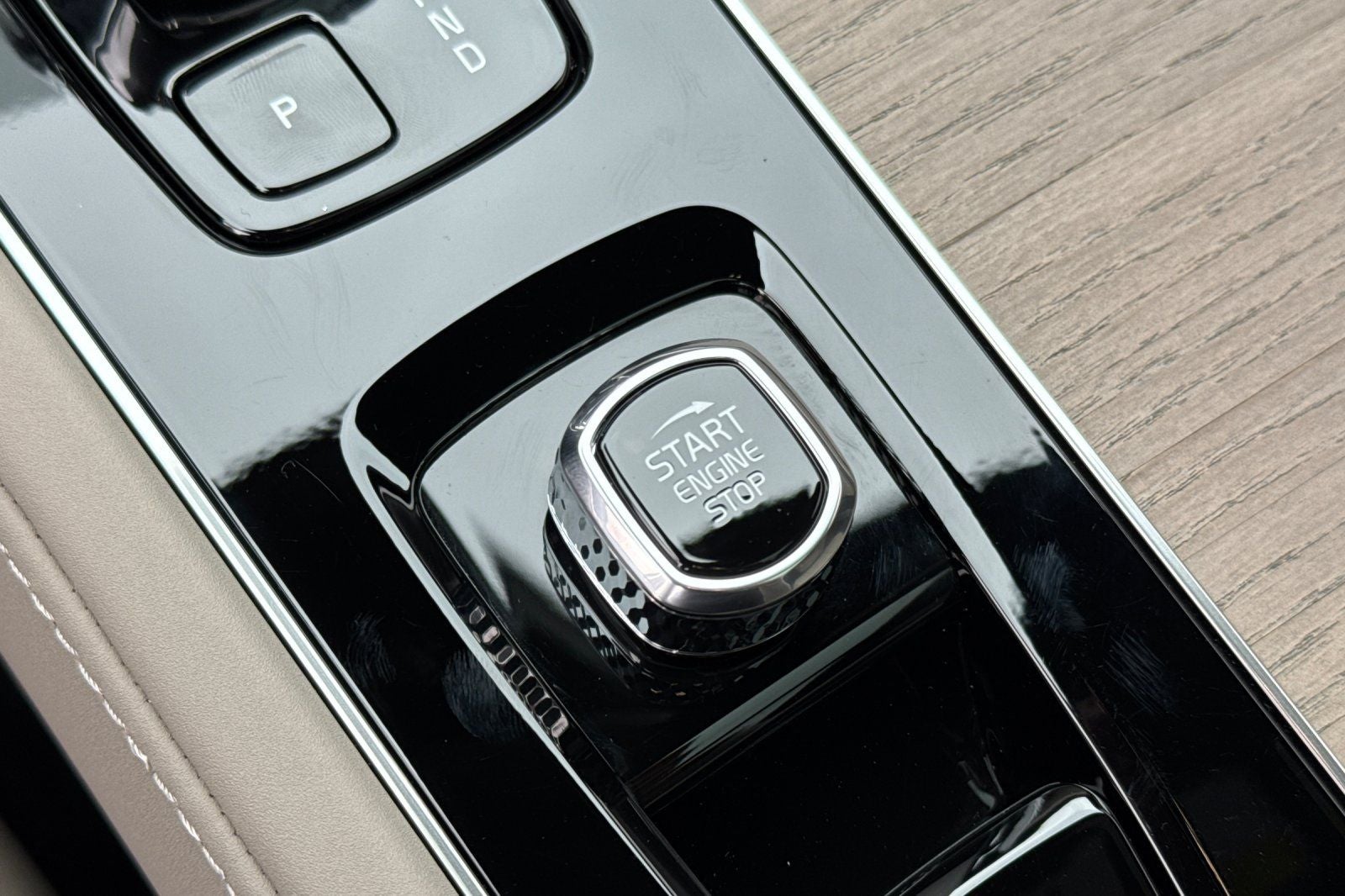 2026 Volvo XC90 B5 Core