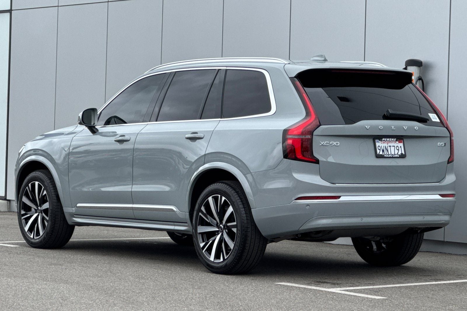 2026 Volvo XC90 B5 Core