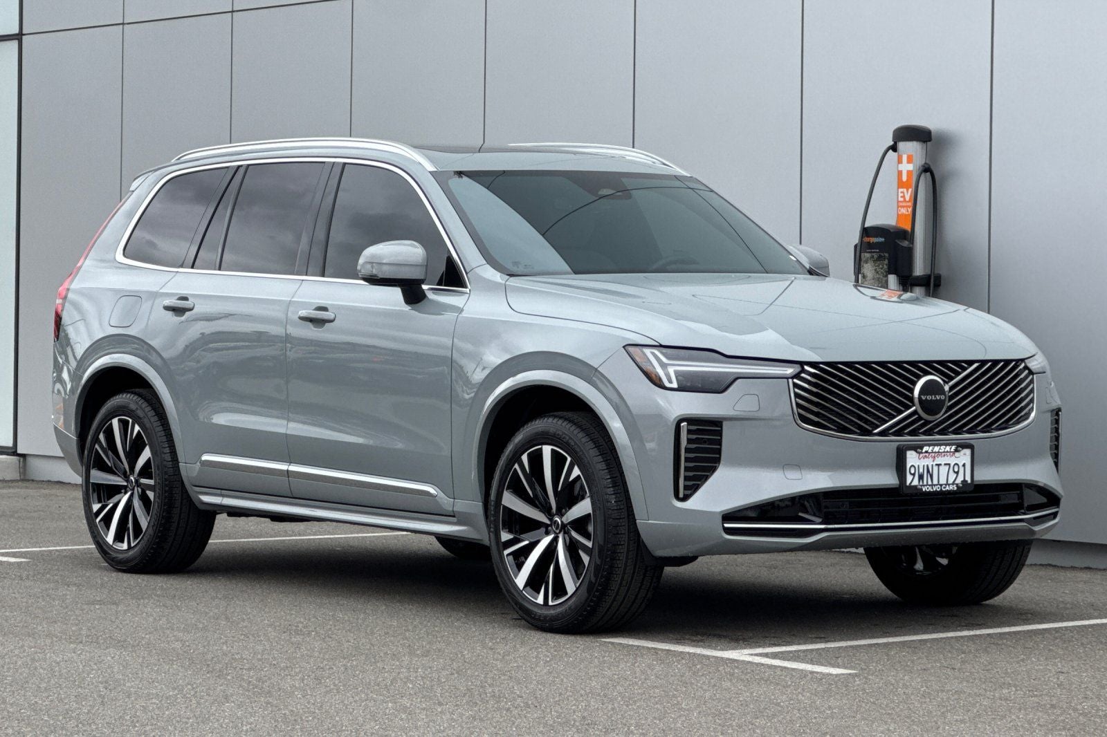 2026 Volvo XC90 B5 Core