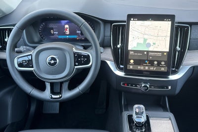 2026 Volvo XC90 B5 Core