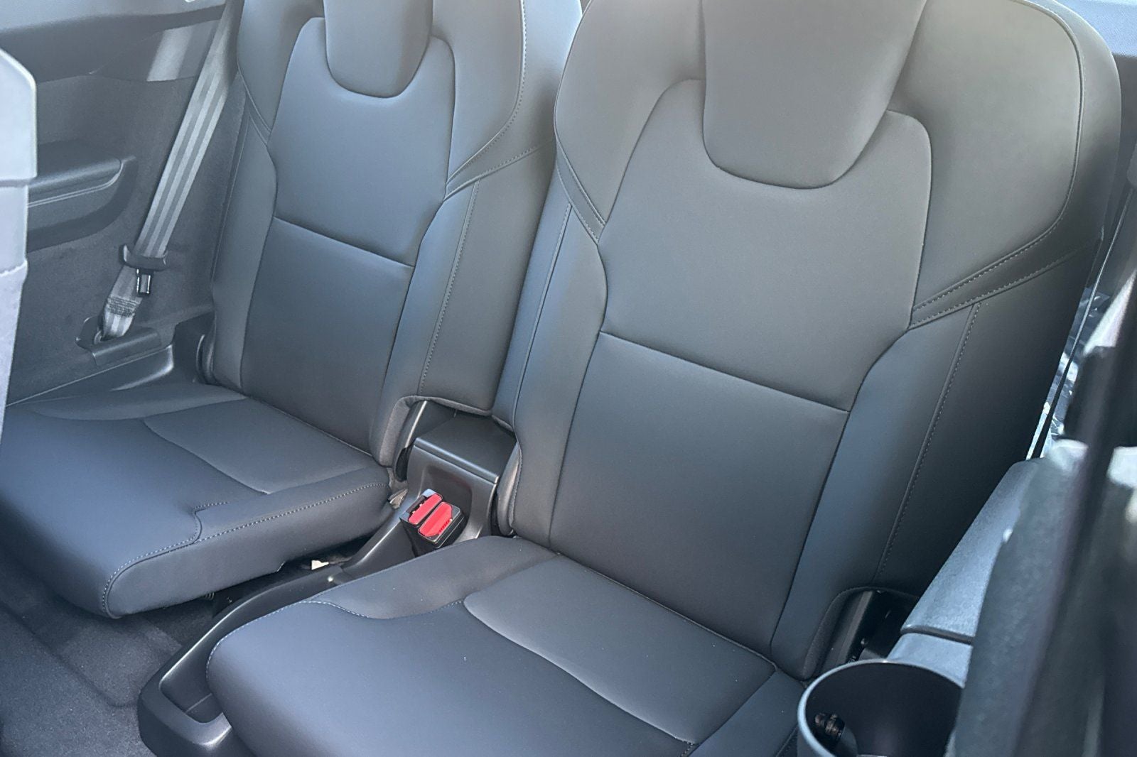 2026 Volvo XC90 B5 Core