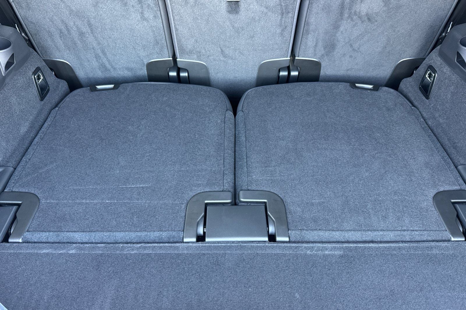 2026 Volvo XC90 B5 Core