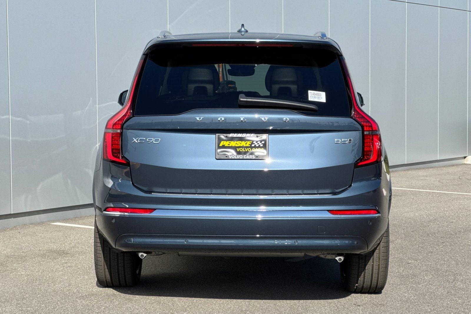 2026 Volvo XC90 B5 Core