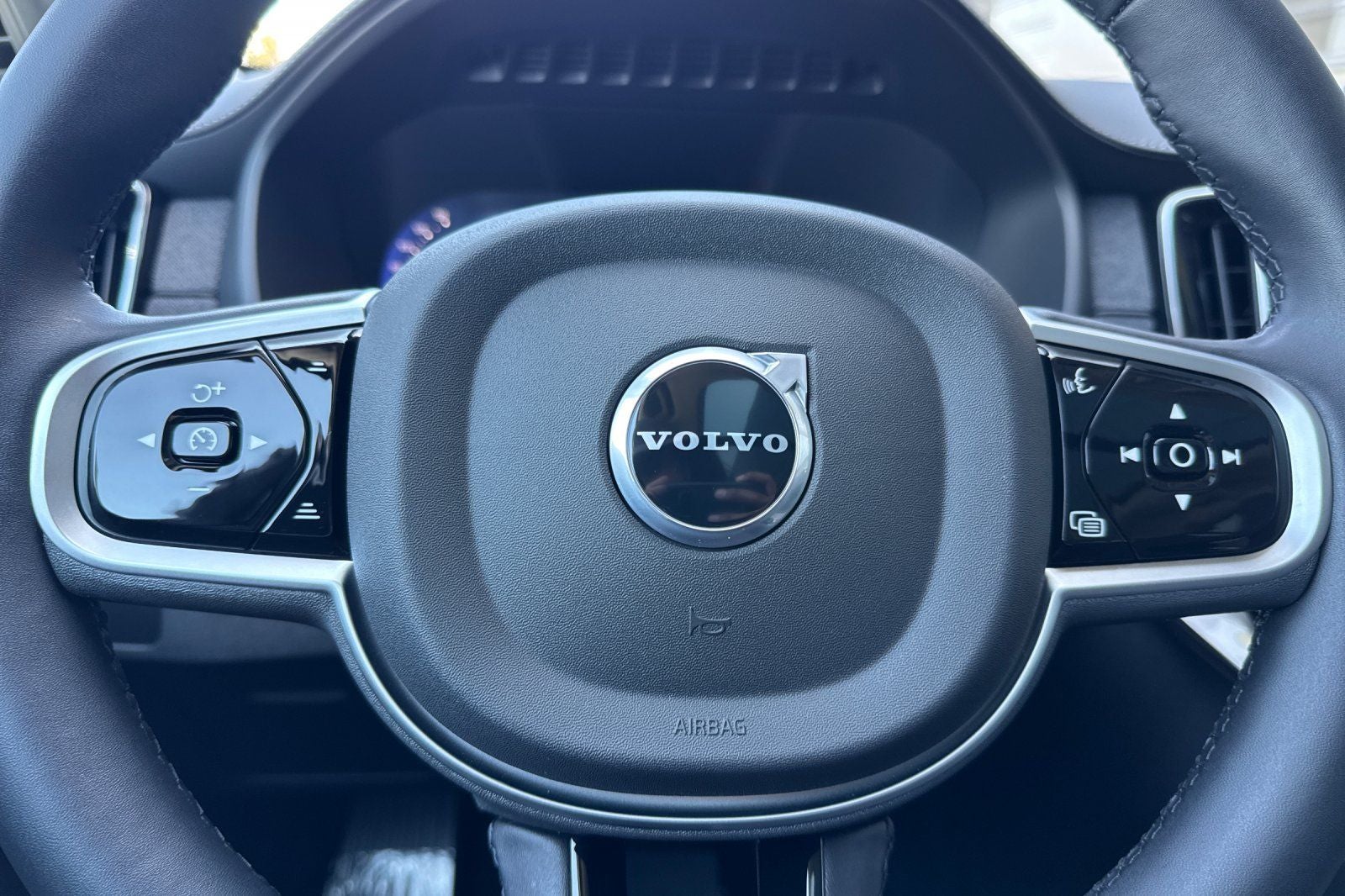 2026 Volvo XC90 B5 Core