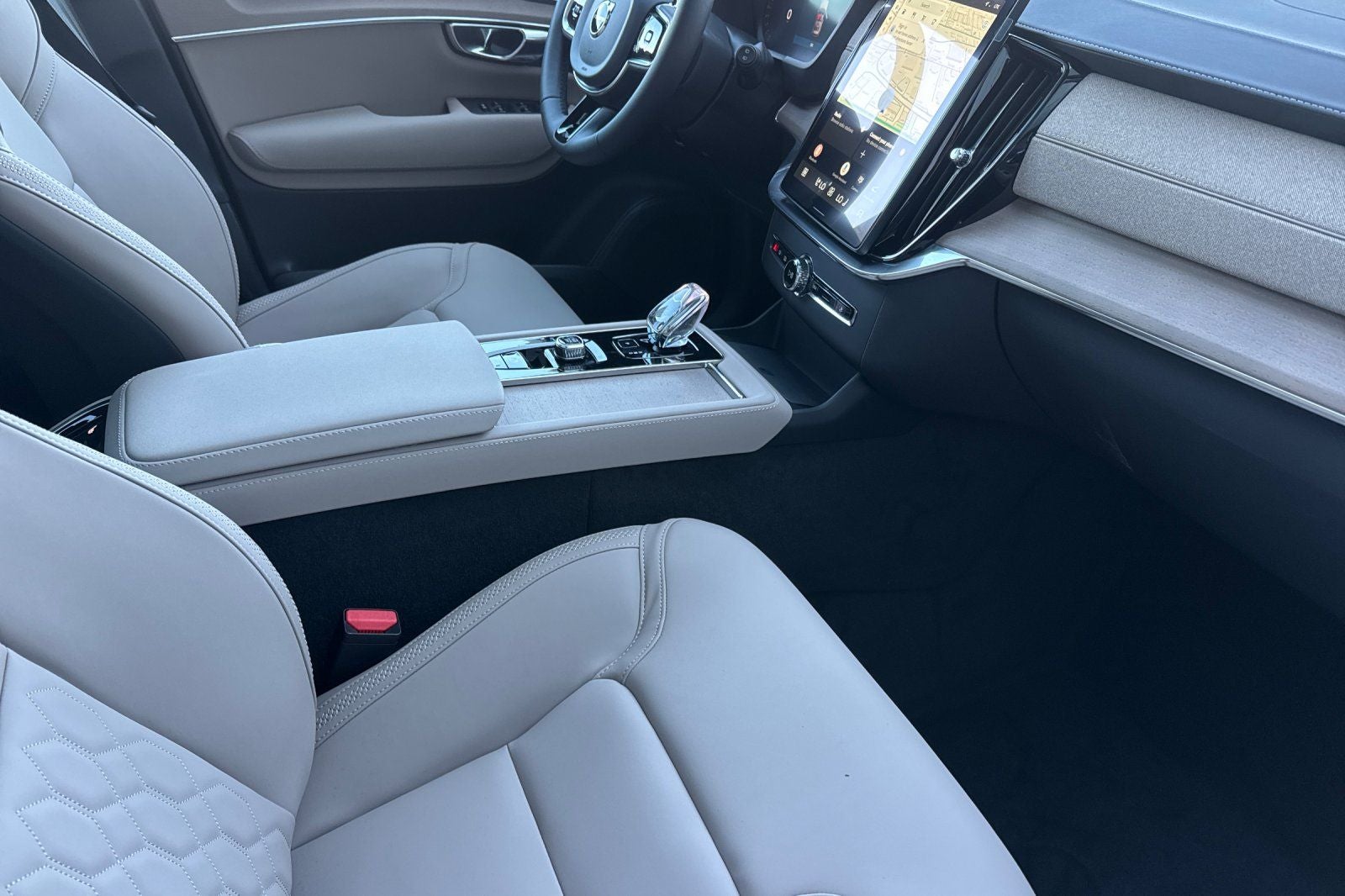 2026 Volvo XC90 B5 Core