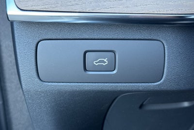 2026 Volvo XC90 B5 Core