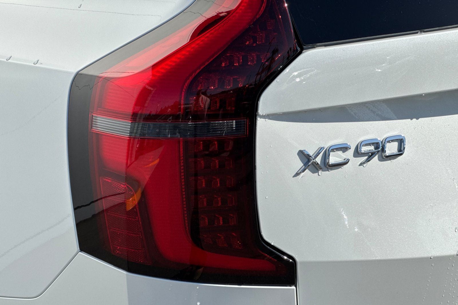 2026 Volvo XC90 B5 Core